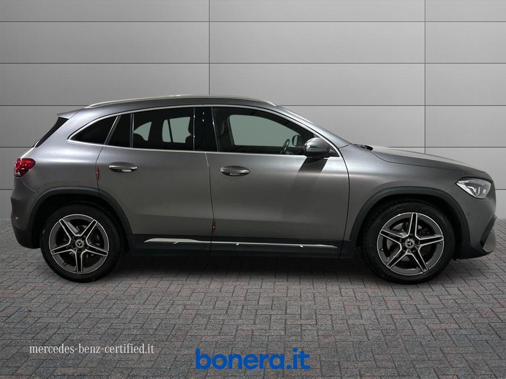 Mercedes GLA 200 200 D Premium 8G-DCT