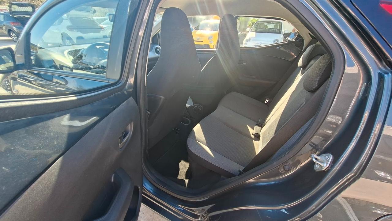 Toyota Aygo Connect 1.0 VVT-i 72 CV 5 porte 2021