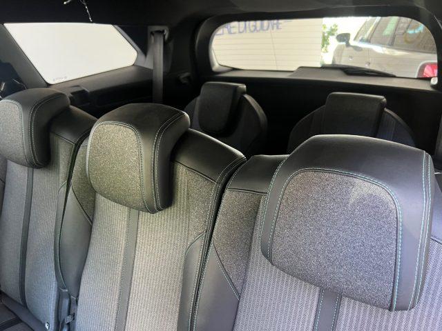 PEUGEOT 5008 BlueHDi 130 S&S EAT8 Allure Pack da?259,00 mensili