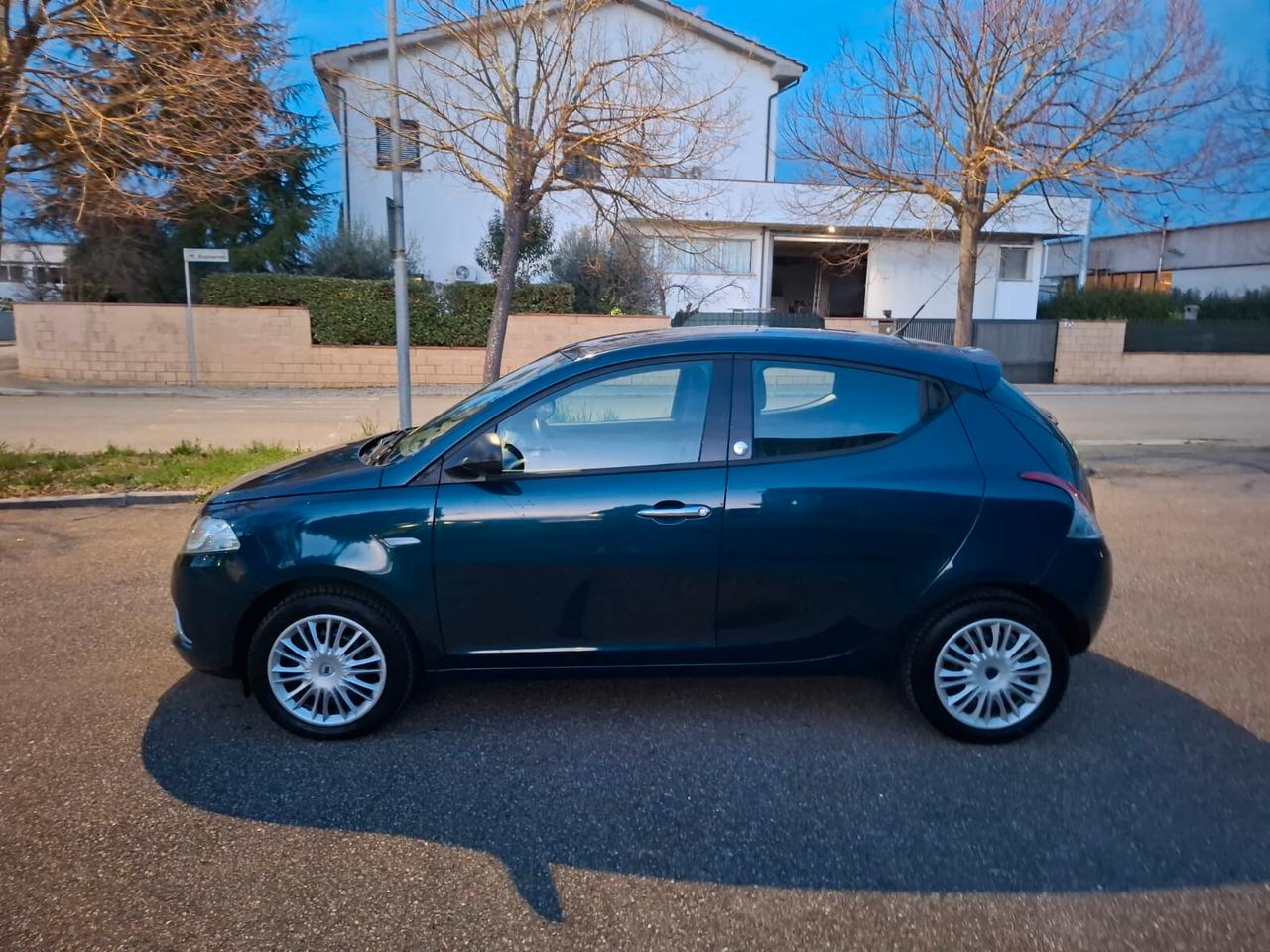 Lancia Ypsilon 1.2 5 porte GPL del 16 SOLO 128.000 KM