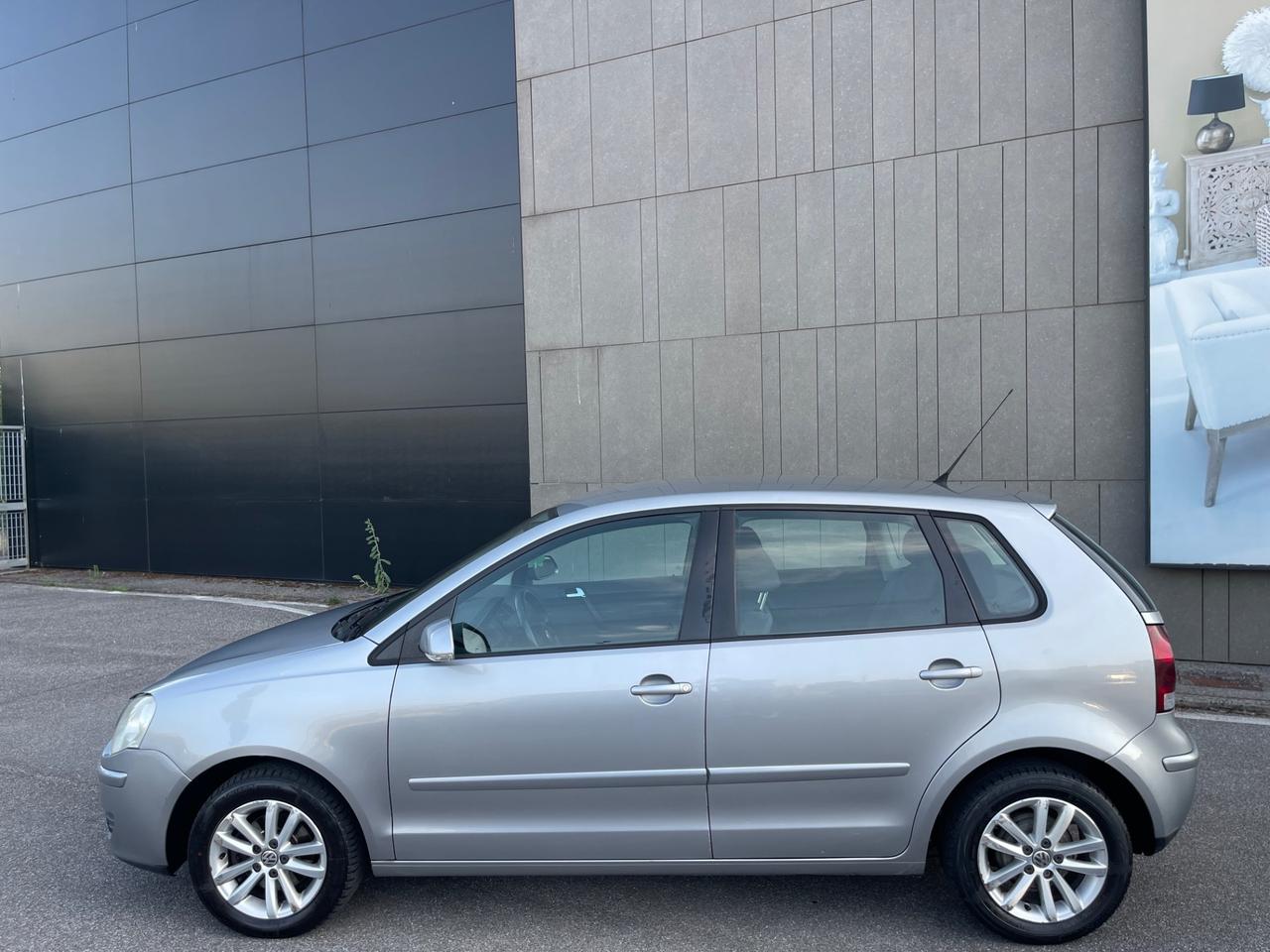 Volkswagen Polo 1.4 5 porte Highline