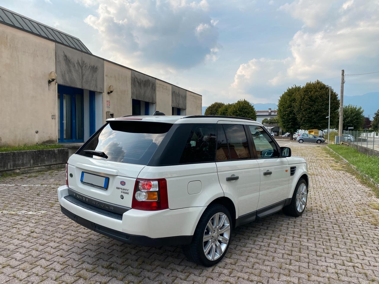 Range Rover Sport 2.7 TDV6 HSE Full Optional