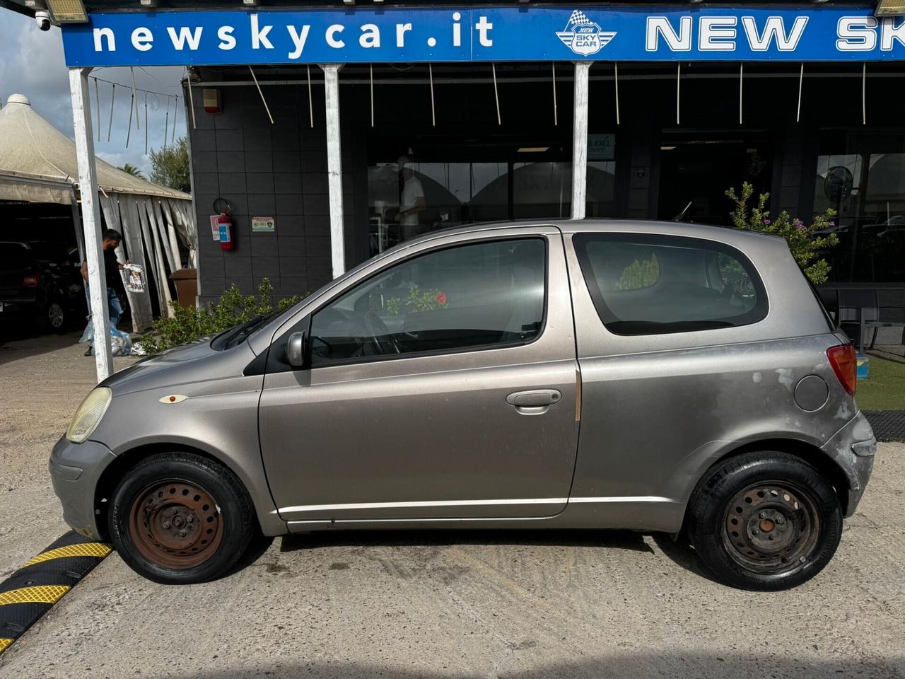 Toyota Yaris 1.0i 16V cat 3 porte Sol