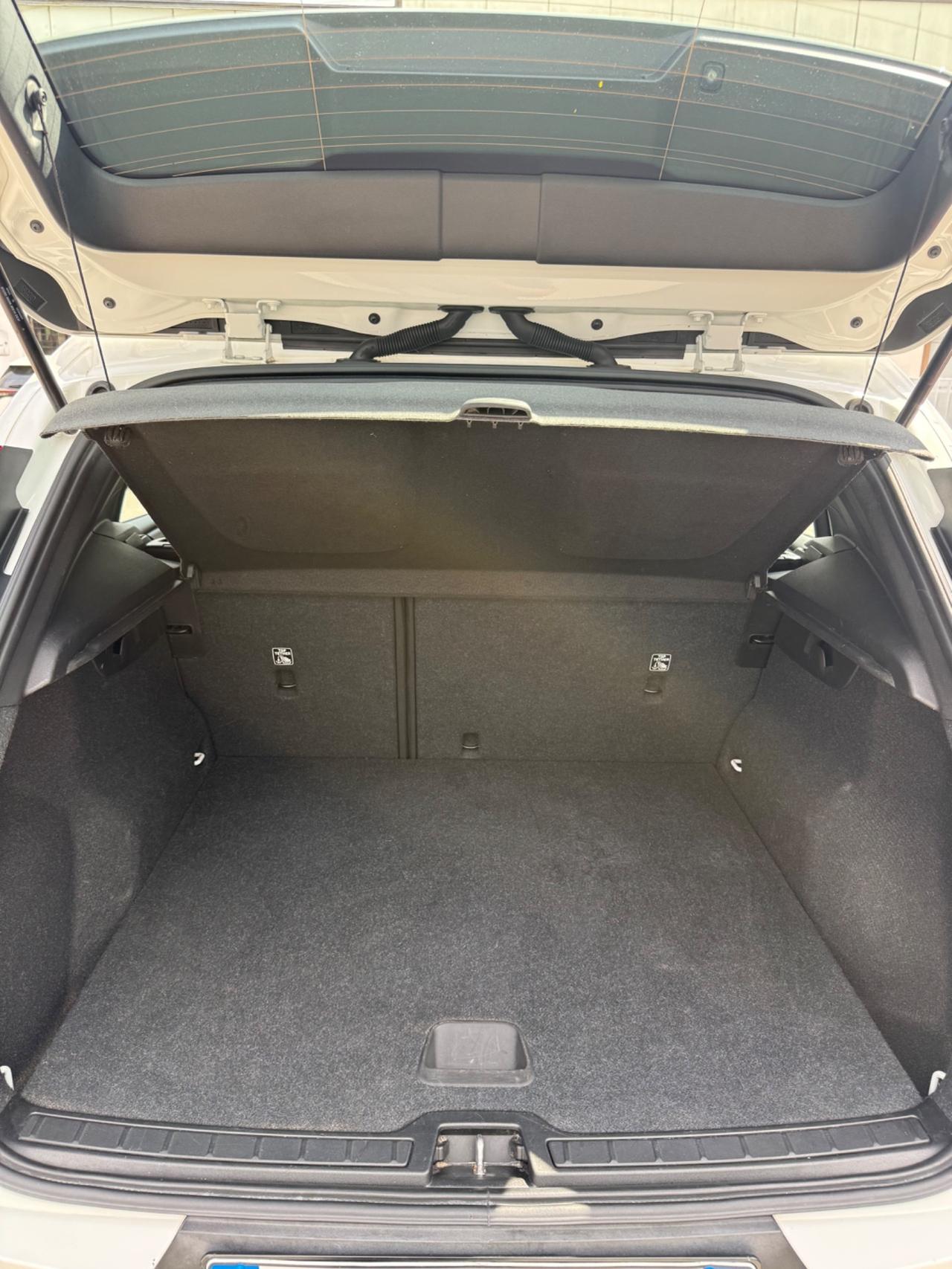 Volvo XC40 2.0 DIESEL 150cv