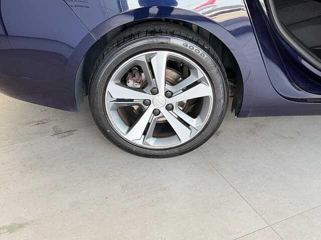Peugeot 308 BlueHDi 130 S&S SW Allure