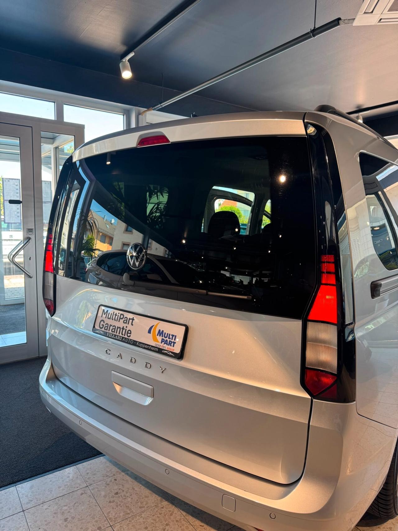 Volkswagen Caddy 2.0 TDI 122 CV DSG Style Maxi 7 posti