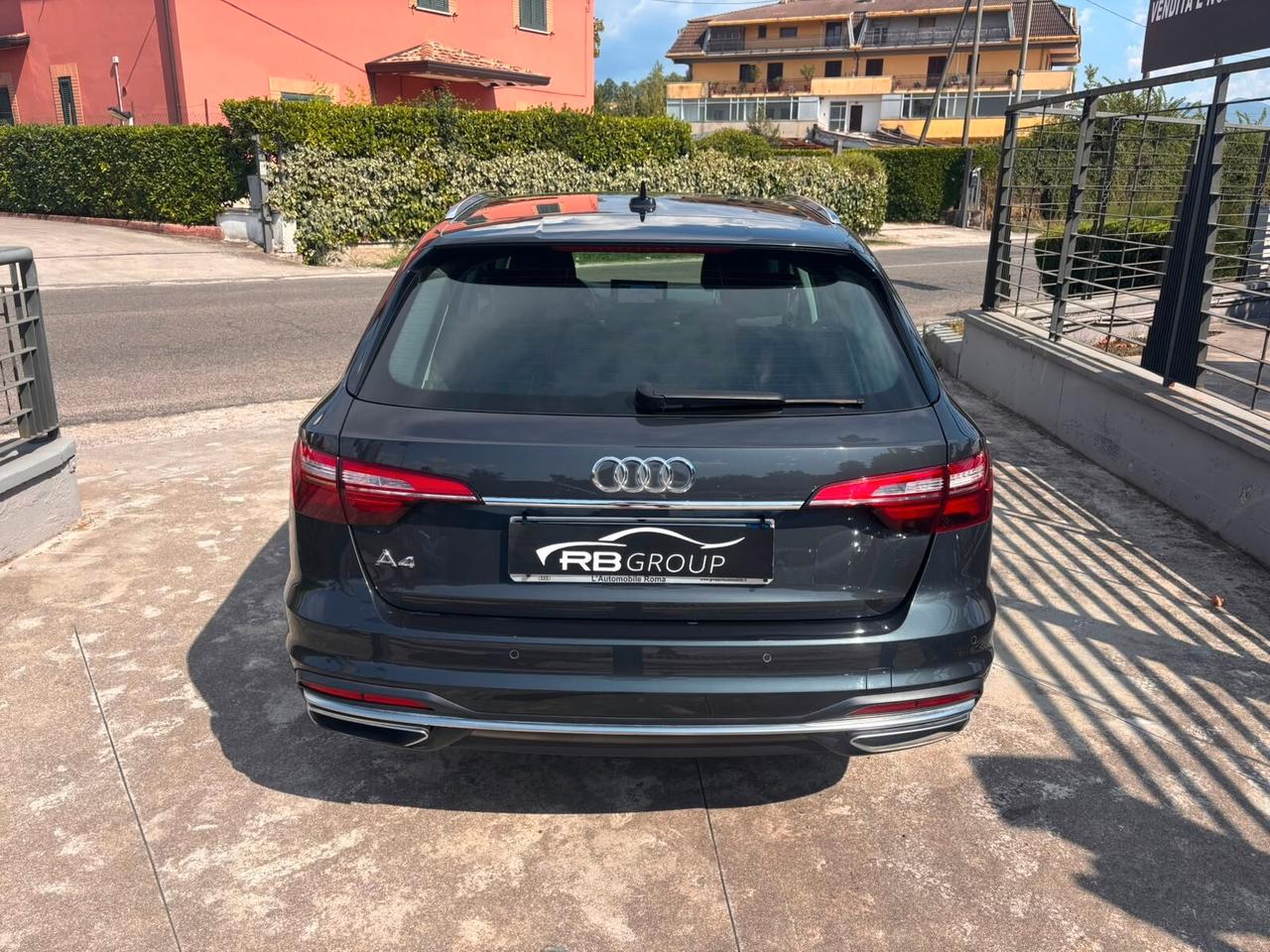 Audi A4 Avant 30 TDI/136 CV S tronic Business Advanced