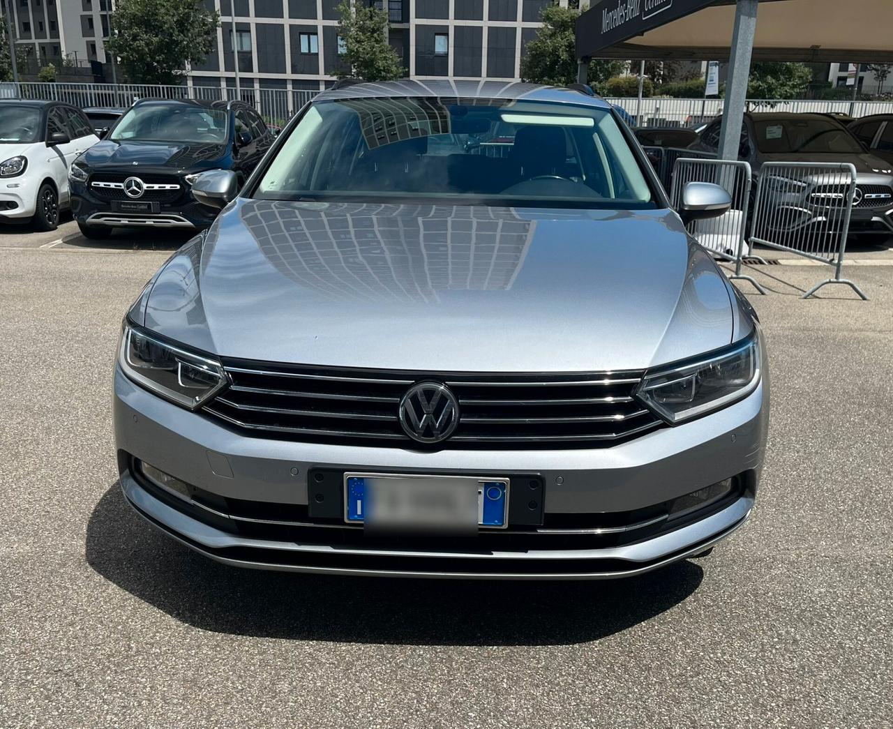 Volkswagen Passat Variant 1.6 TDI SCR DSG Business BMT