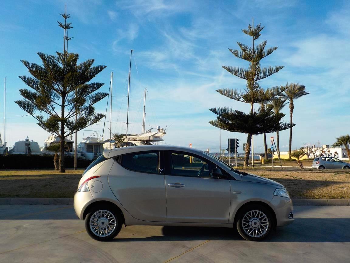 Lancia Ypsilon 1.3 MJT 16V 95 CV 5 porte S&S Gold