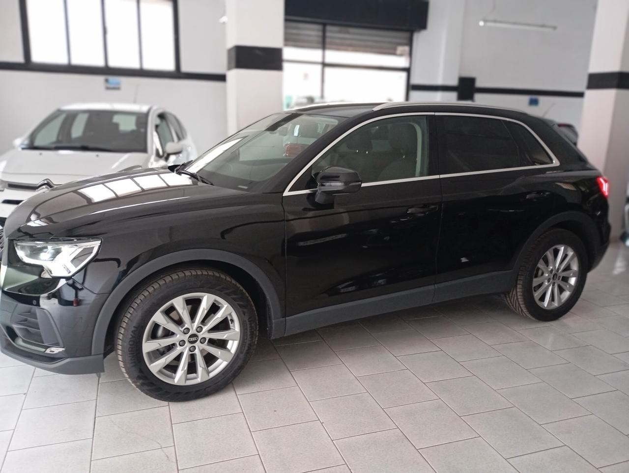 Audi Q3 2.0 TDI 150 CV Sport