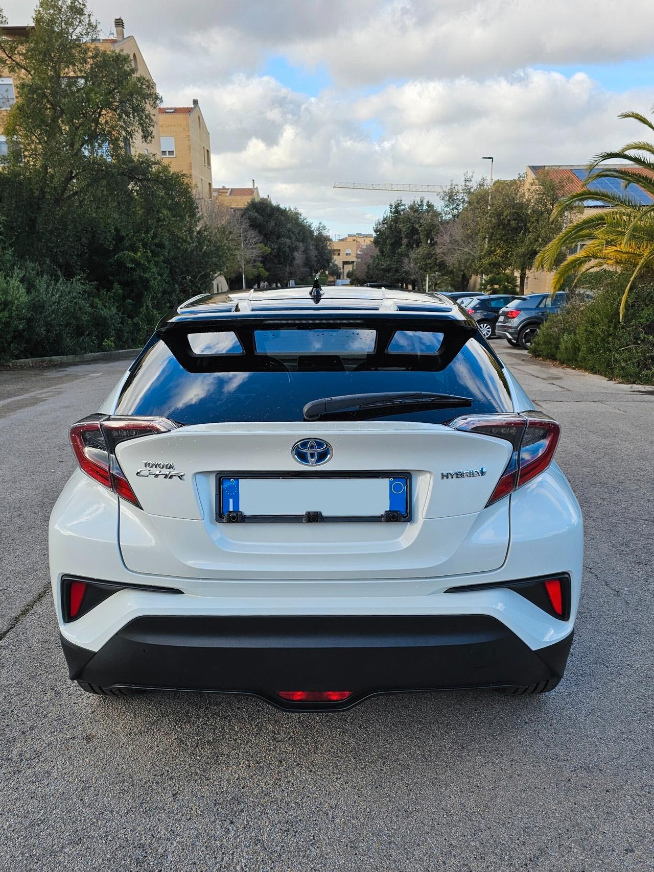 Toyota C-HR 1.8 Hybrid E-CVT Style