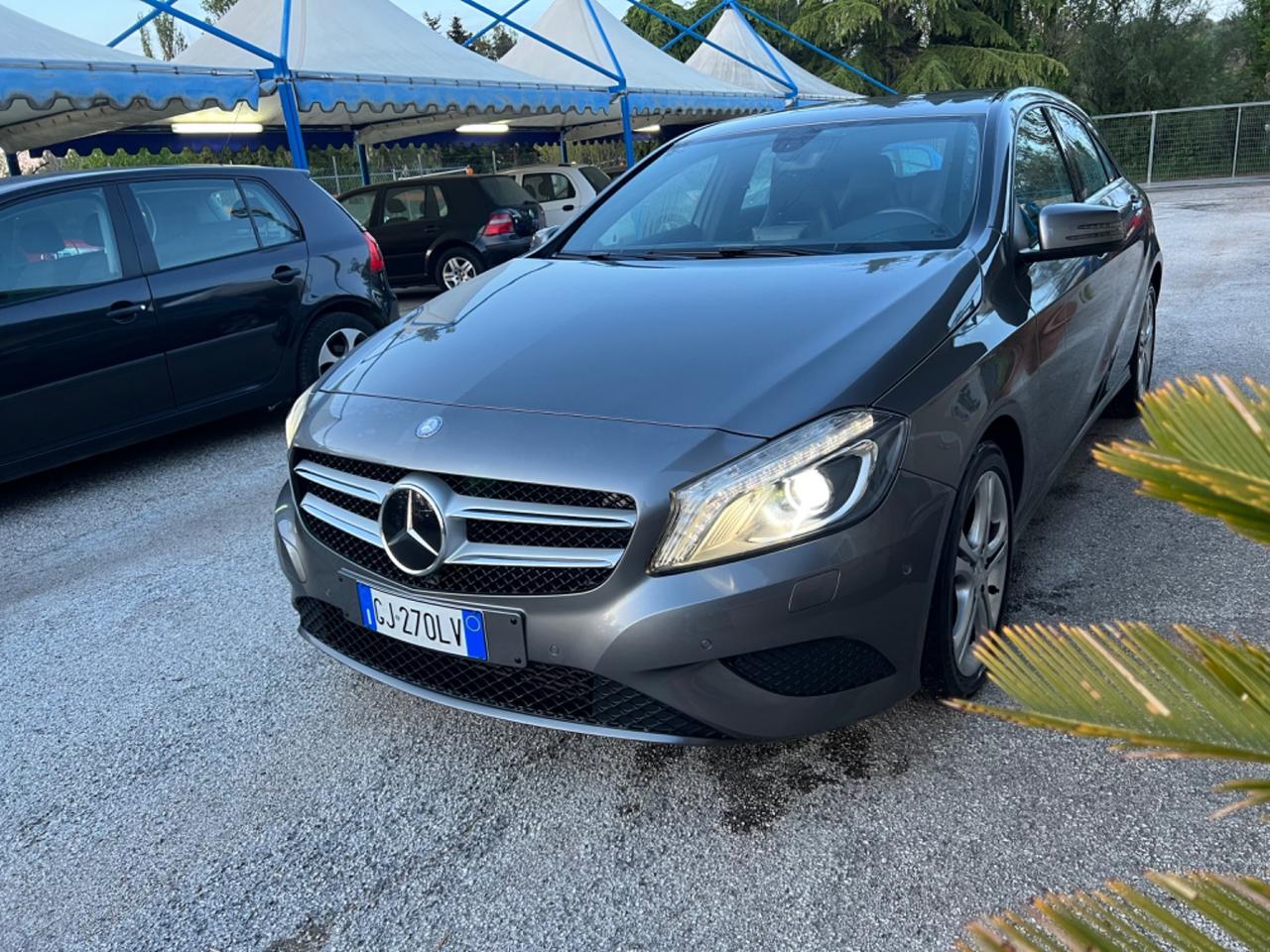 Mercedes-benz A 180cdi BlueEFFICIENCY Sport - xeno LED- Sedili Sport - scarichi - retrocamera - park assist - Navi - BT