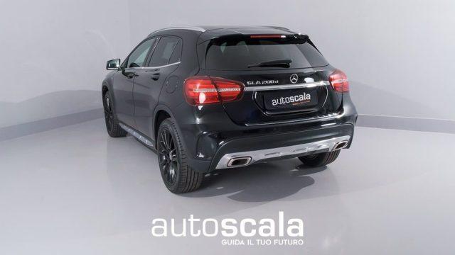 MERCEDES-BENZ GLA 200 d Automatic Premium