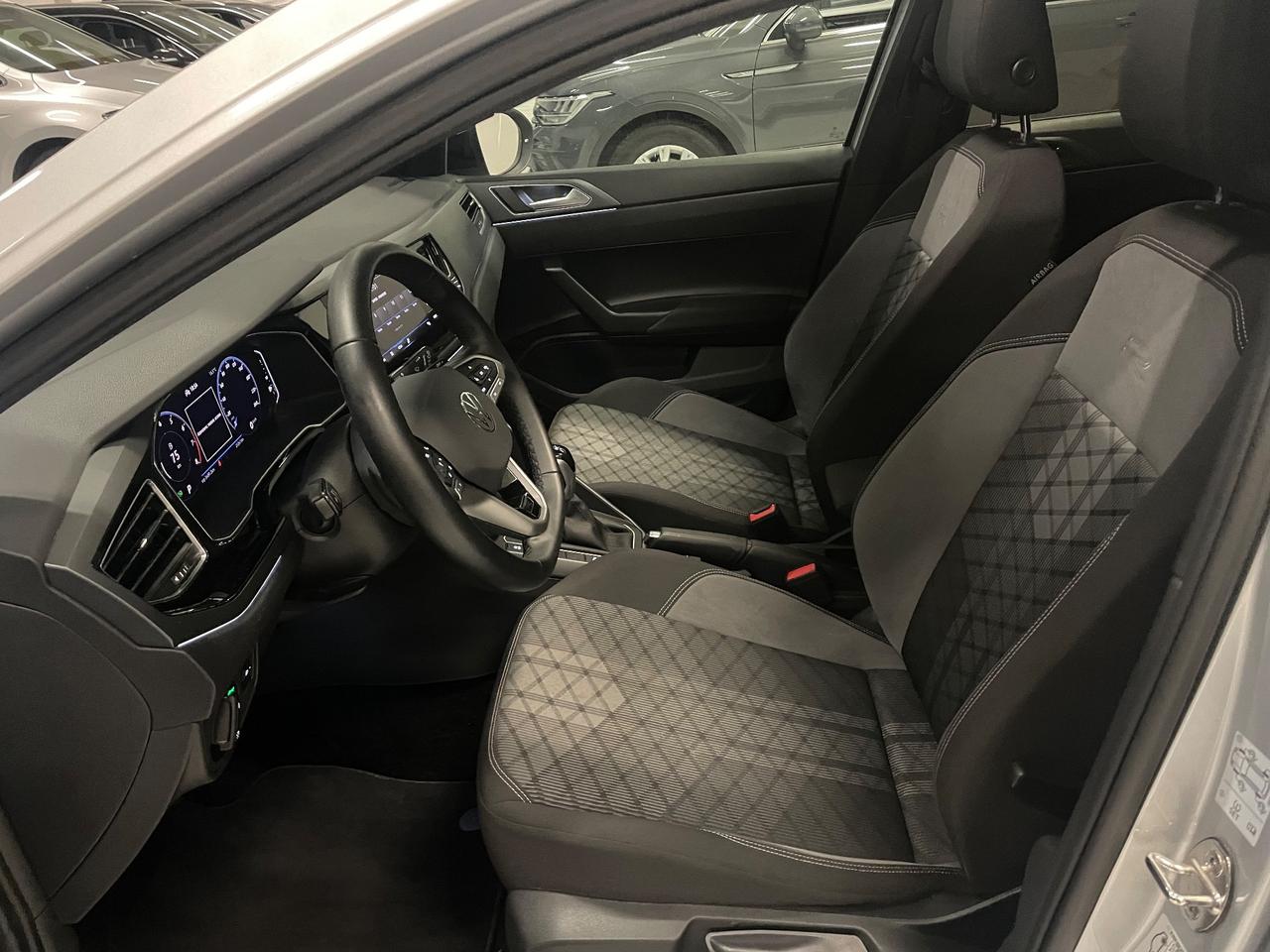 Volkswagen Taigo 1.0 TSI 115 CV DSG R-Line