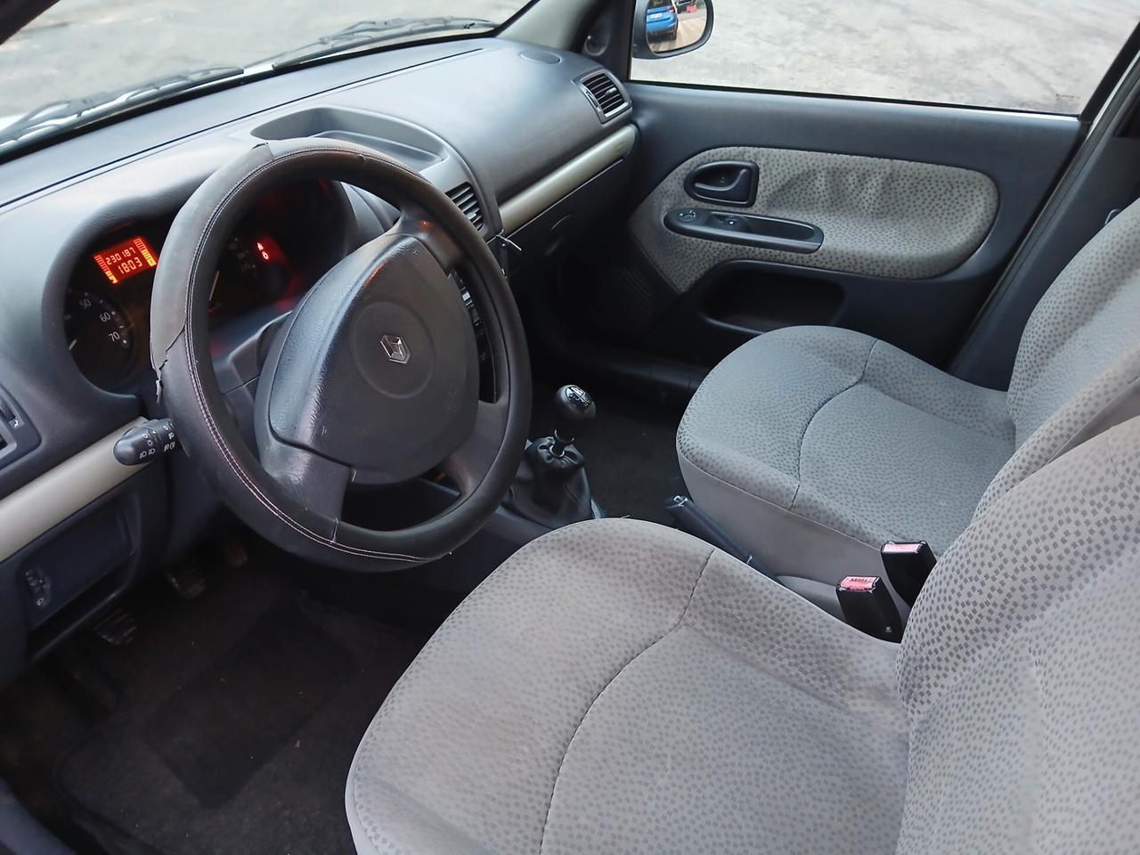 Renault Clio 1.2 Per Neopatentati