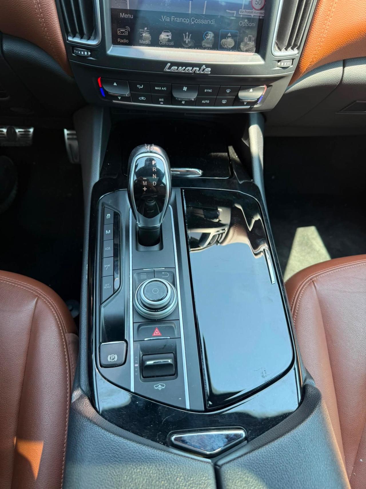 Maserati Levante V6 Diesel 275 CV AWD