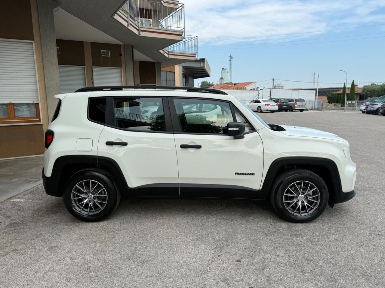 Jeep Renegade -1.0 Benzina 120 cv - Neopatentati