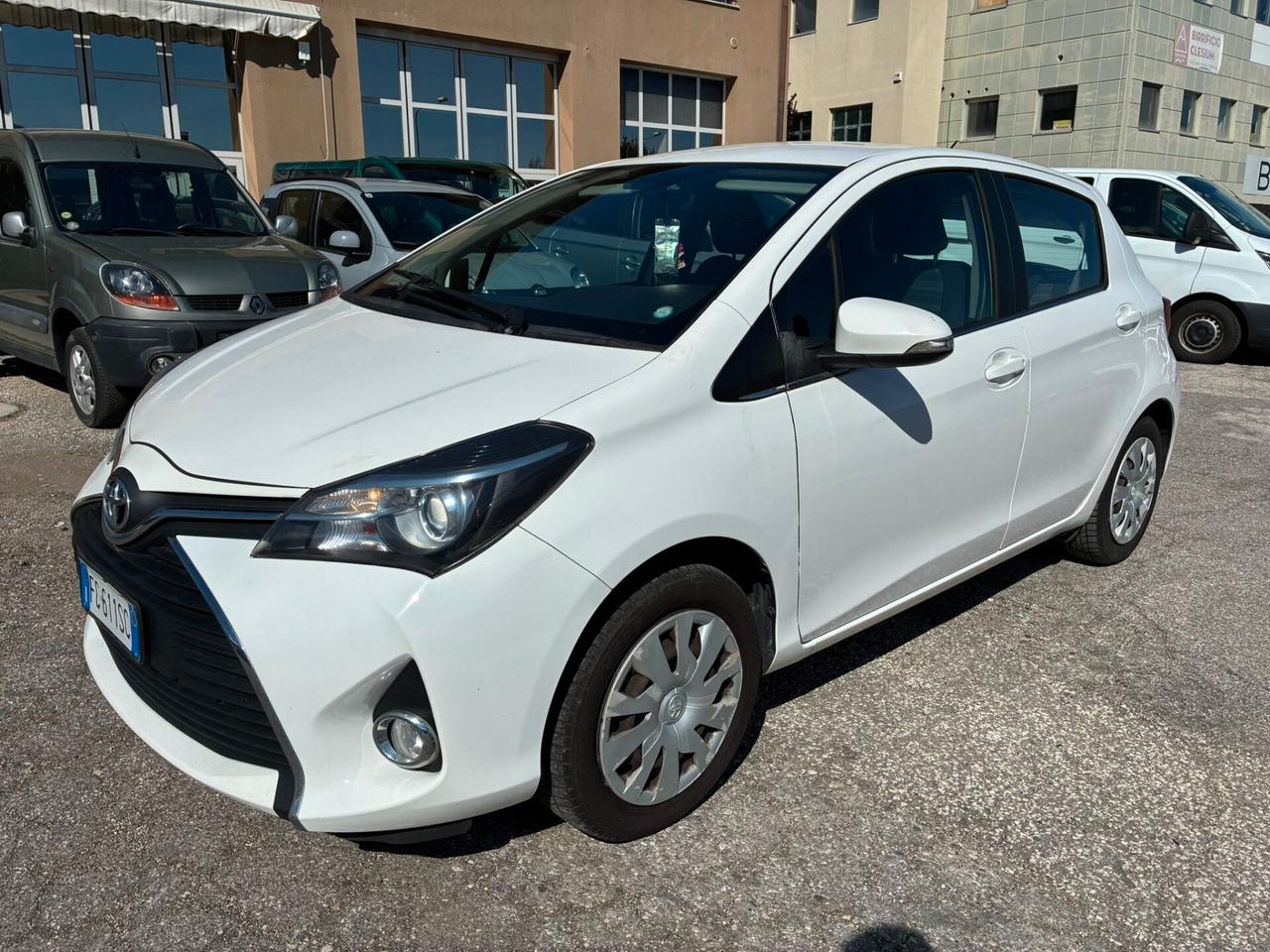 TOYOTA YARIS 1.0 5 PORTE