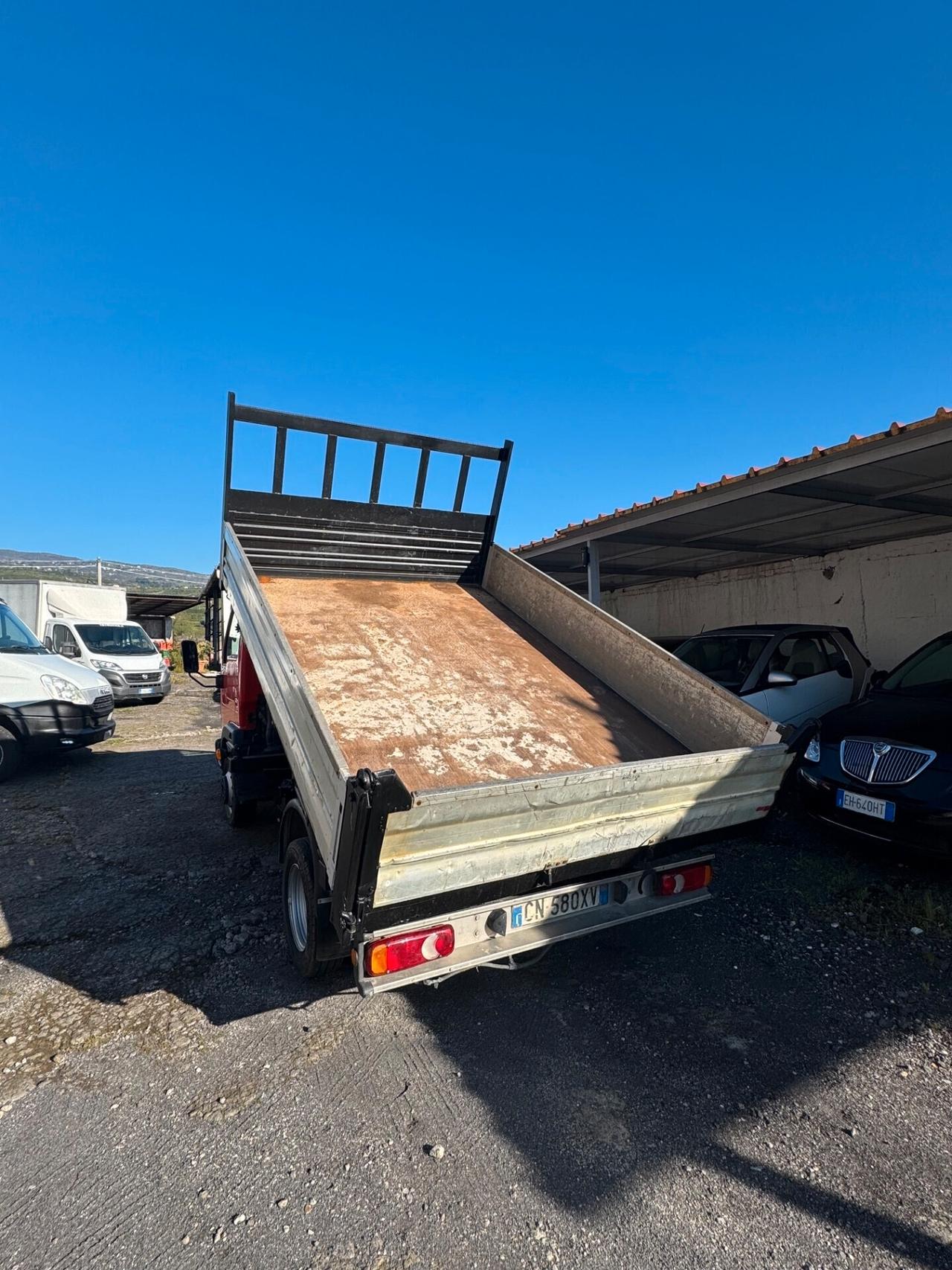 Nissan Cabstar 35.13 TDI 3000 CILINDRATA RIBALTABILE TRILATERALE