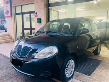 Lancia Ypsilon 1.2 - IDEALE X NEOPATENTATI - 2007