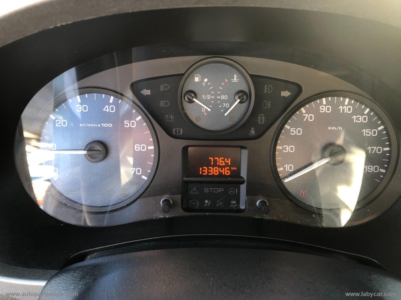 PEUGEOT Partner Tepee BlueHDi 100 Outdoor