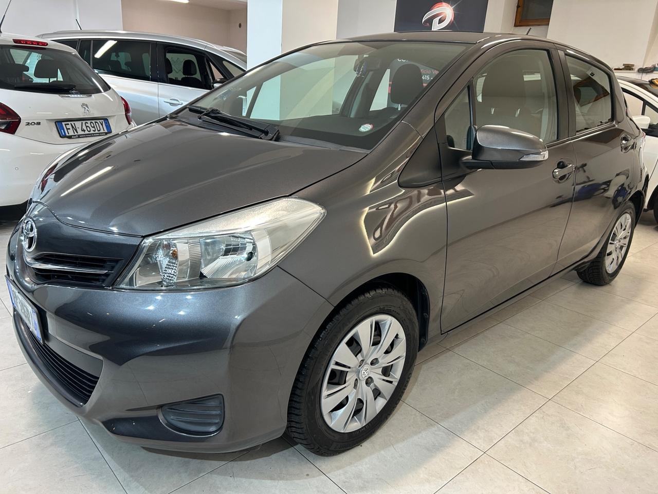 Toyota Yaris 1.0 benzina 51kw 2013