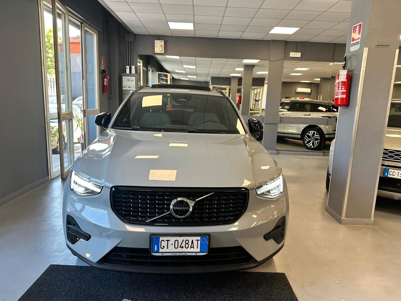 Volvo XC40 B3 automatico Plus Dark