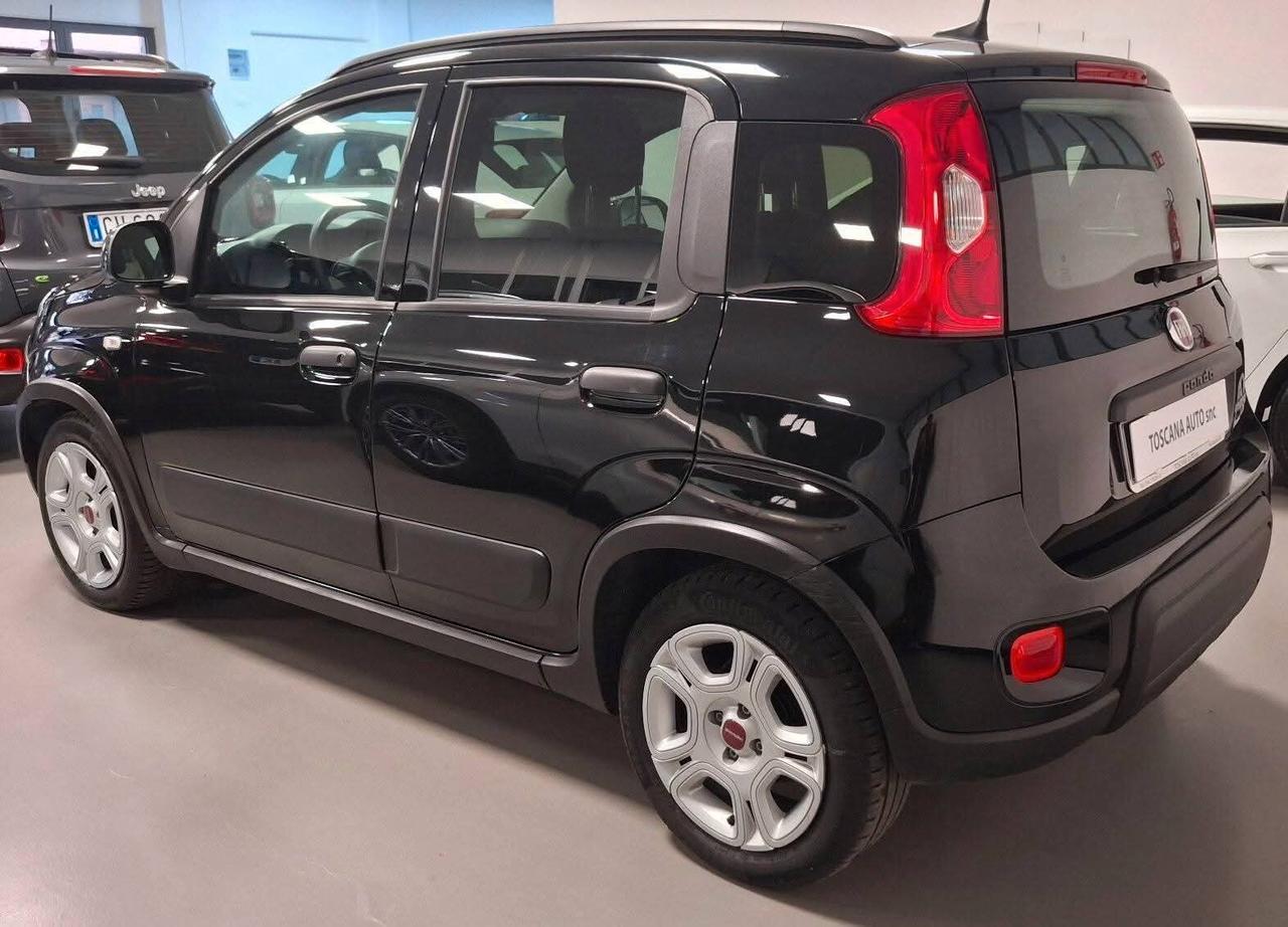 Fiat Panda 1.0 Hybrid City Cross full optional