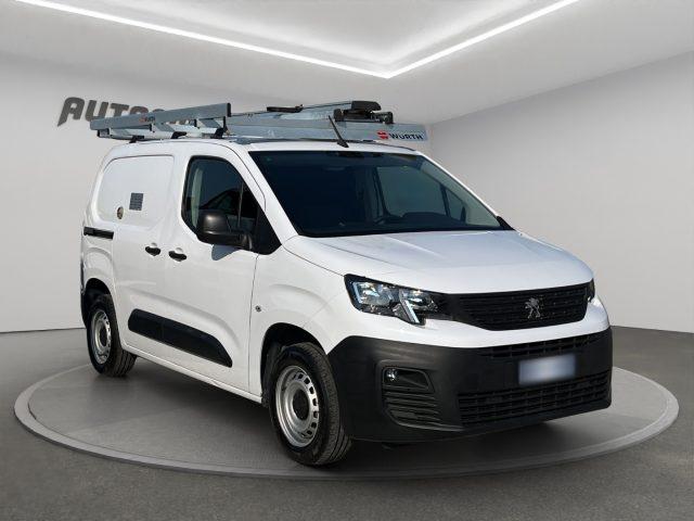 PEUGEOT Partner 100CV ALLESTITO 3 POSTI