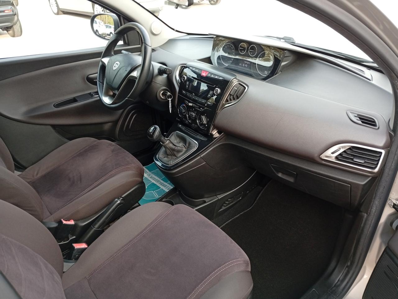 Lancia Ypsilon 1.3 MJT 16V 95 CV 5 porte S&S Platinum