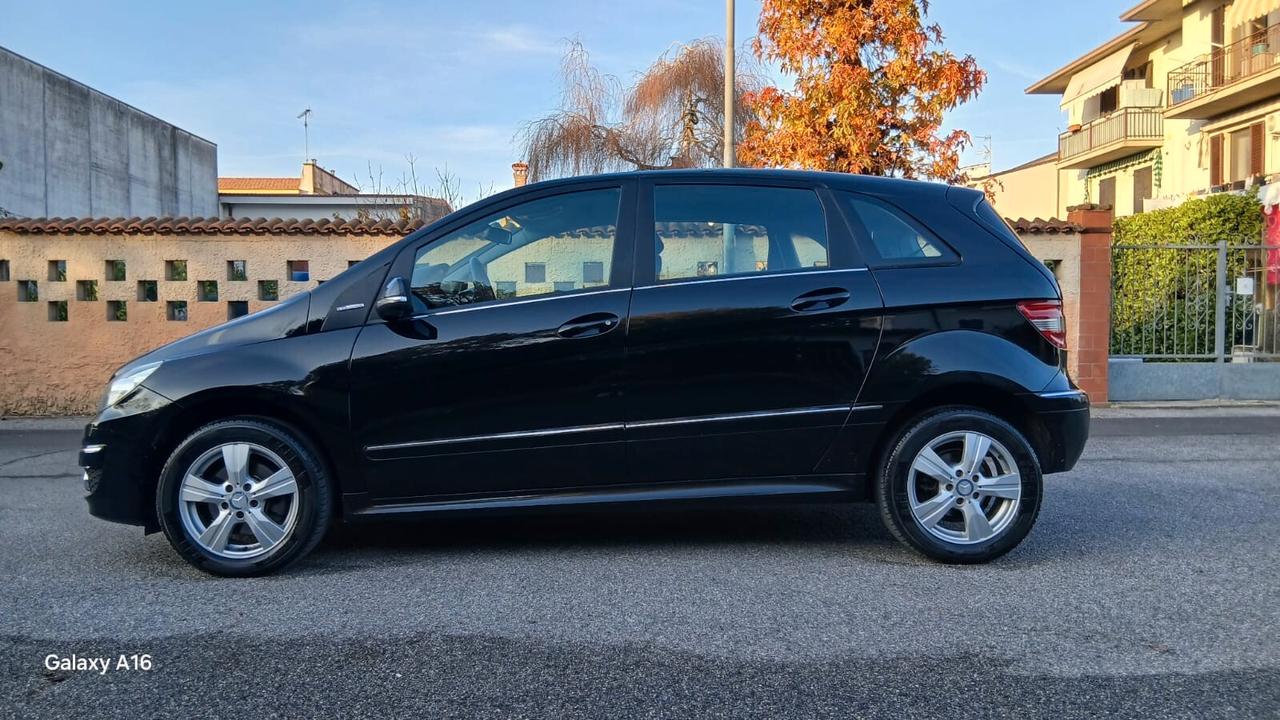 Mercedes-benz B 170 180 NGT BlueEFFICIENCY Executive