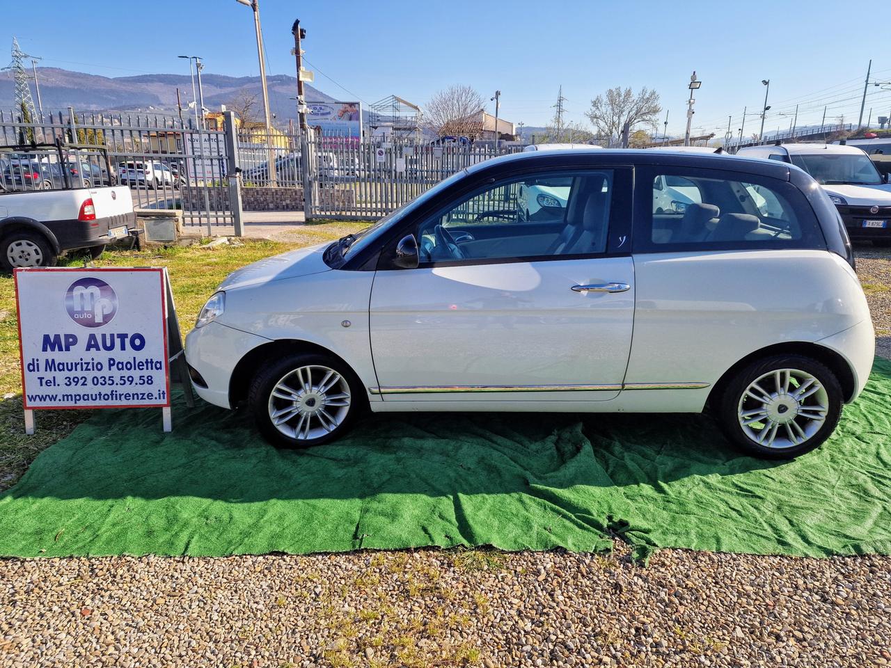 Lancia Ypsilon 1.2 3P BI-COLOR(X NEOPATENTATI)