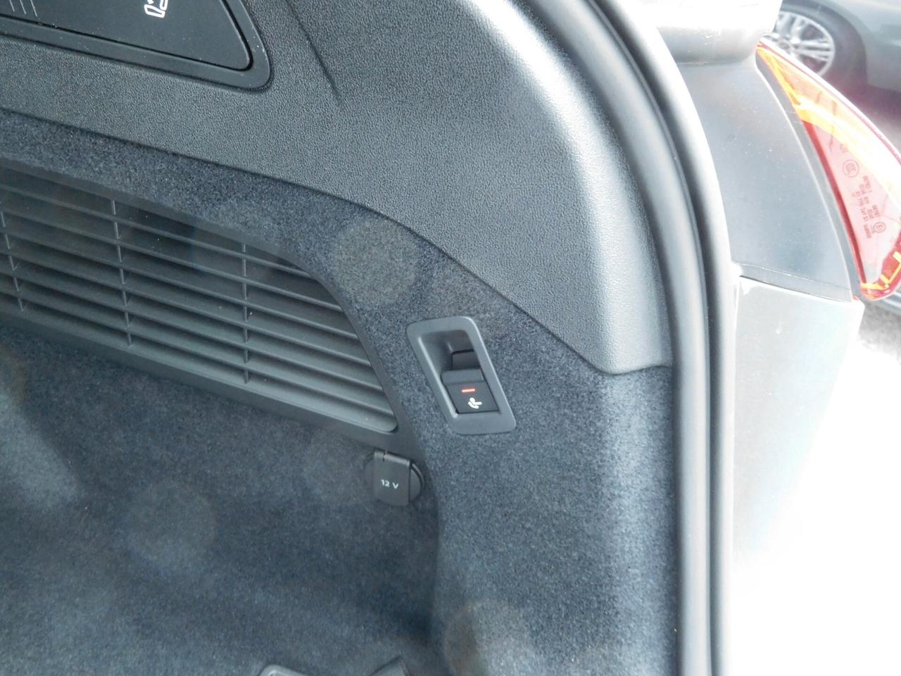 A5 Avant TDI 150 kW / 204cv mHEV Stronic Quattro Business Advanced - GANCIO TRAINO