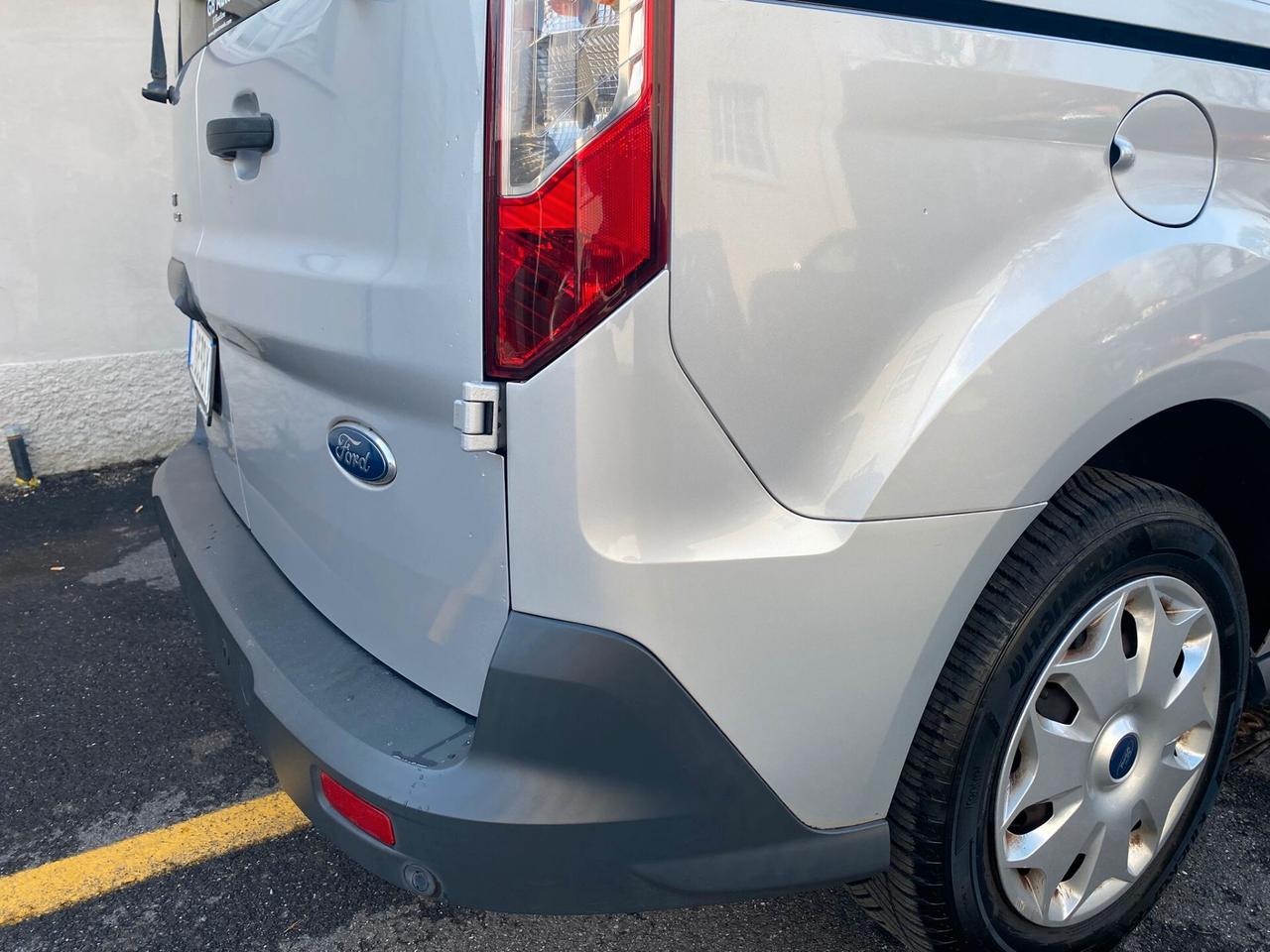 Ford Transit Connect Tourneo 5 posti autocarro