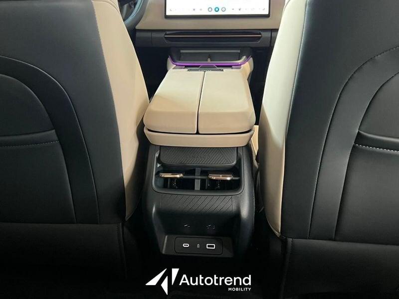Lynk & Co 08 1.5 Plug-In 349 CV Automatica NAVI TETTO LED More