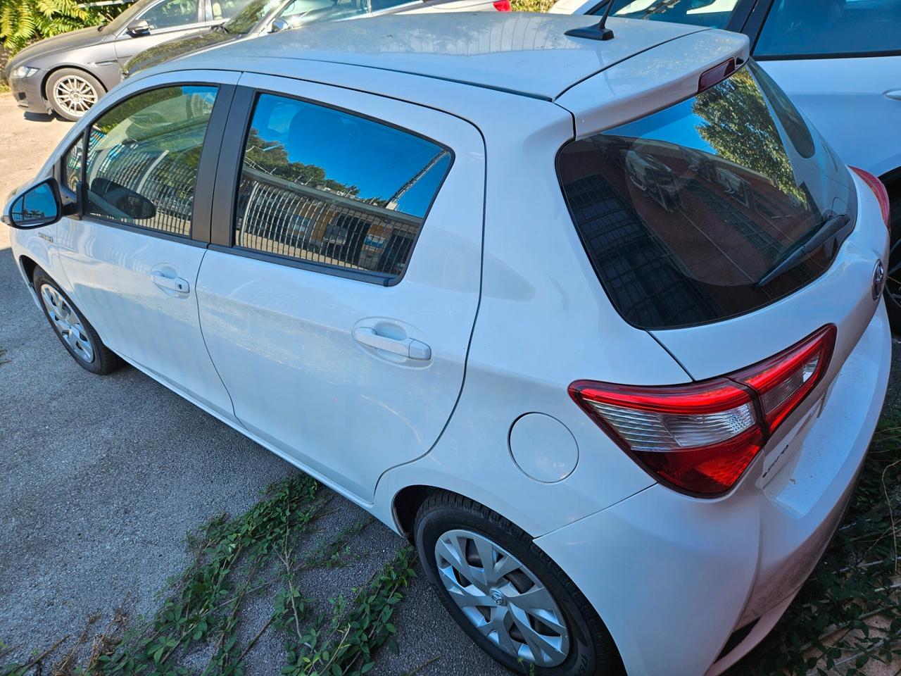 Toyota Yaris 1.5 Hybrid 5 porte Active