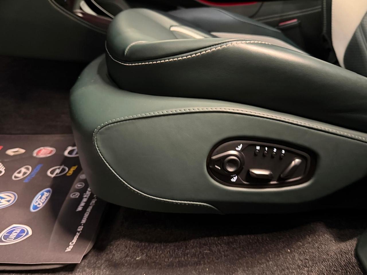 ASTON MARTIN DBX707 4.0 V8 707CV TETTO PELLE NAVI CAM360° ANNO 2024