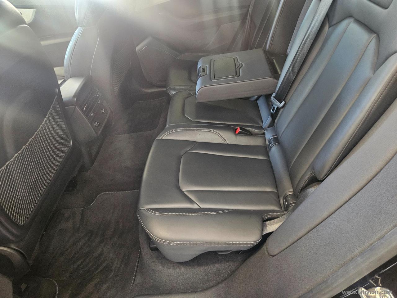 AUDI Q8 45 TDI quattro tiptronic S-LINE