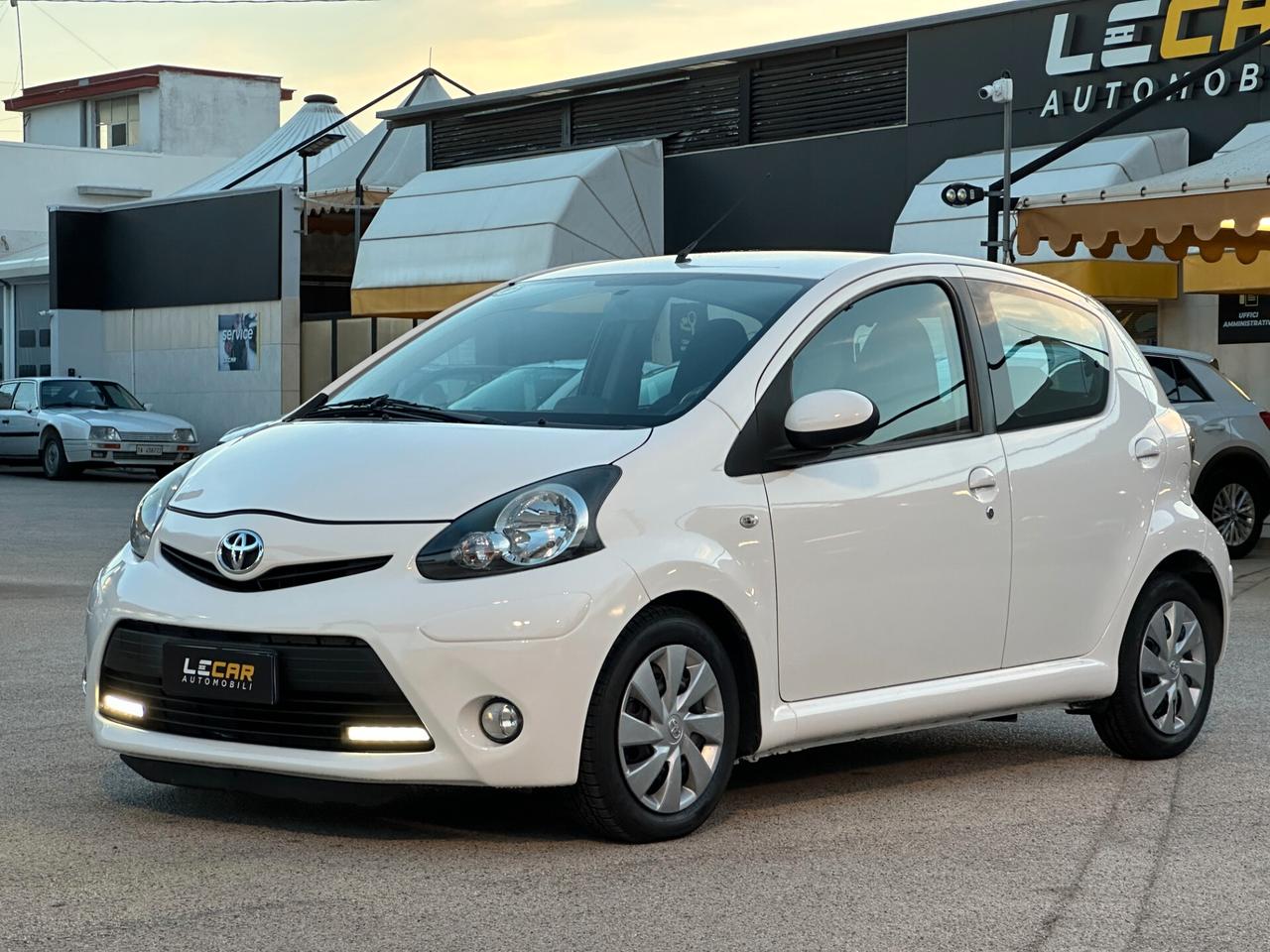 TOYOTA Aygo 1.0 VVT-i 5 porte Lounge Connect M-MT
