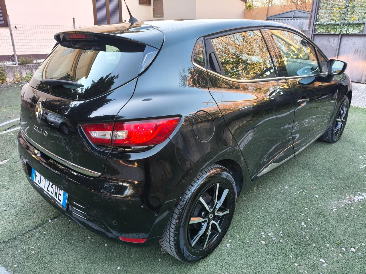 Renault Clio 1.2 FULL OPTIONAL 2017 KM 110