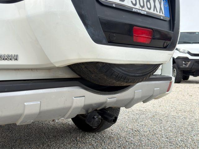 MITSUBISHI Pajero 3.2 5p. 7 POSTI - GANCIO