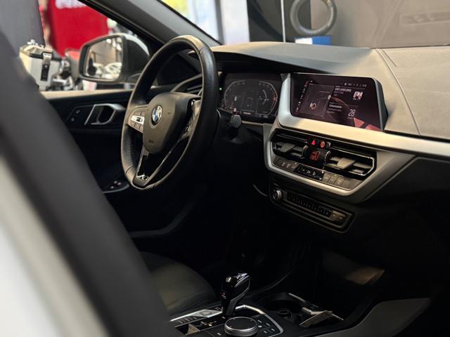 BMW 116 d 5p. Advantage