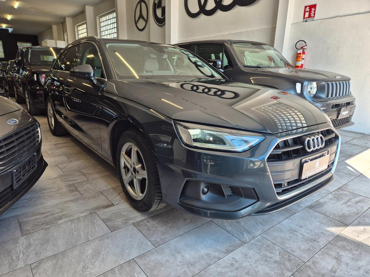 Audi A4 30 TDI/136 CV S tronic Business Advanced