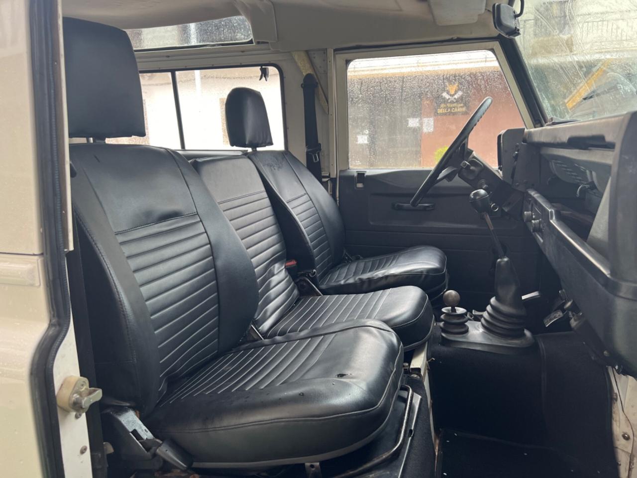 Land Rover Defender 90 2.5 Tdi CORTO 7 POSTI