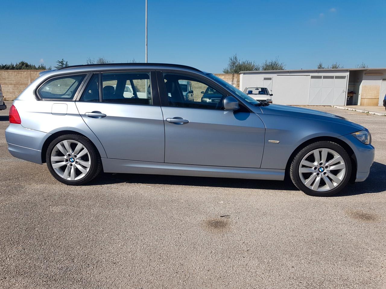 BMW 318d 2.0 143CV cat Touring Futura