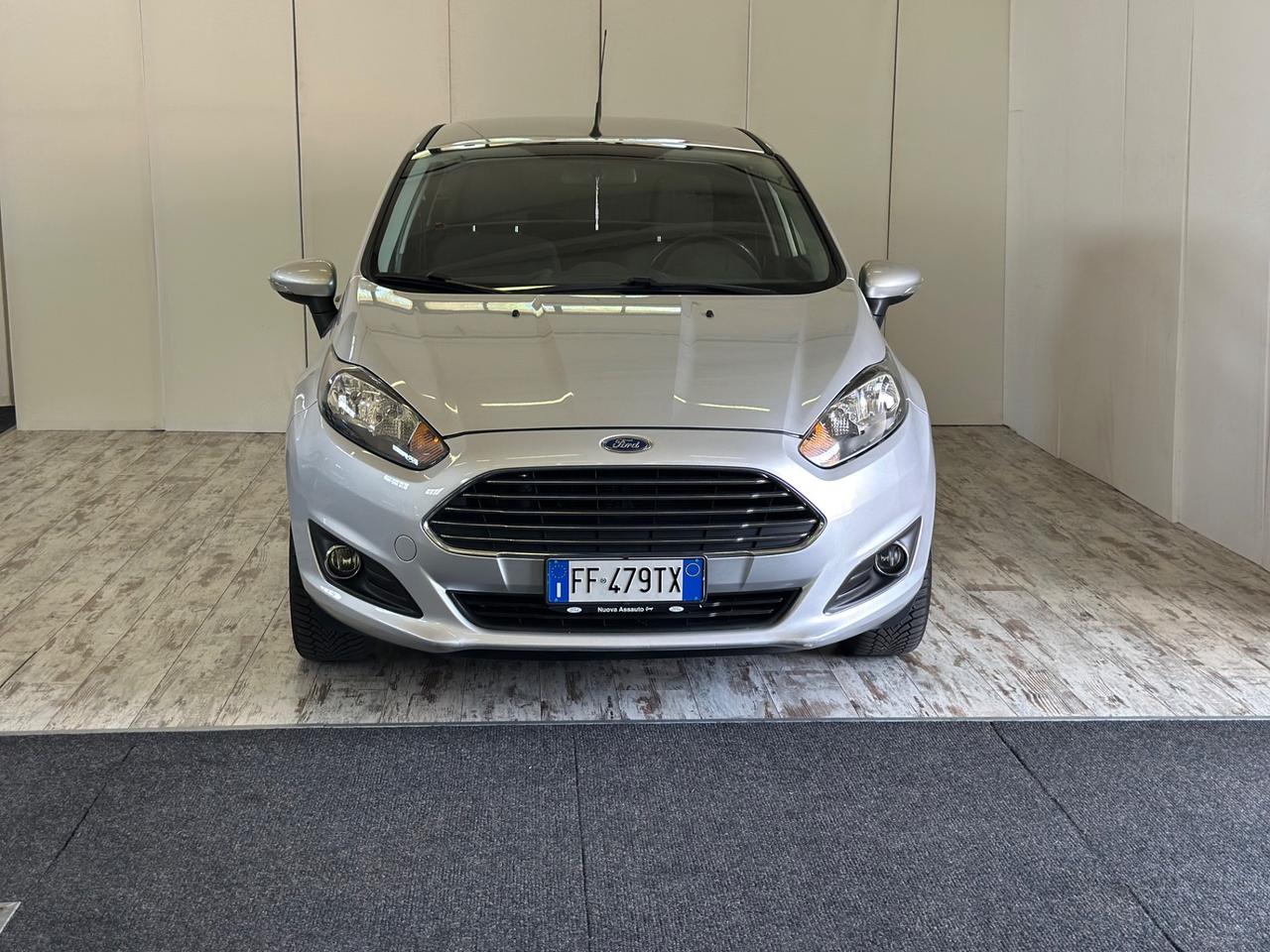 Ford Fiesta 1.4 5 porte Bz.- GPL Black & White Edition Ok Neopatentati