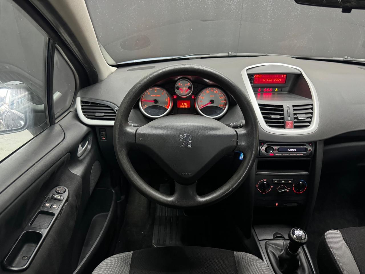 Peugeot 207 1.4 HDi 5Porte ADATTA NEOPATENTATI