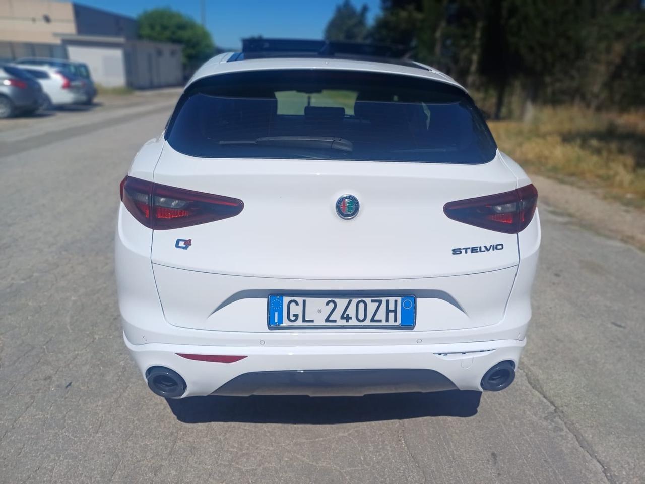 Alfa Romeo Stelvio 2.2 Turbodiesel 210 CV AT8 Q4 Ti