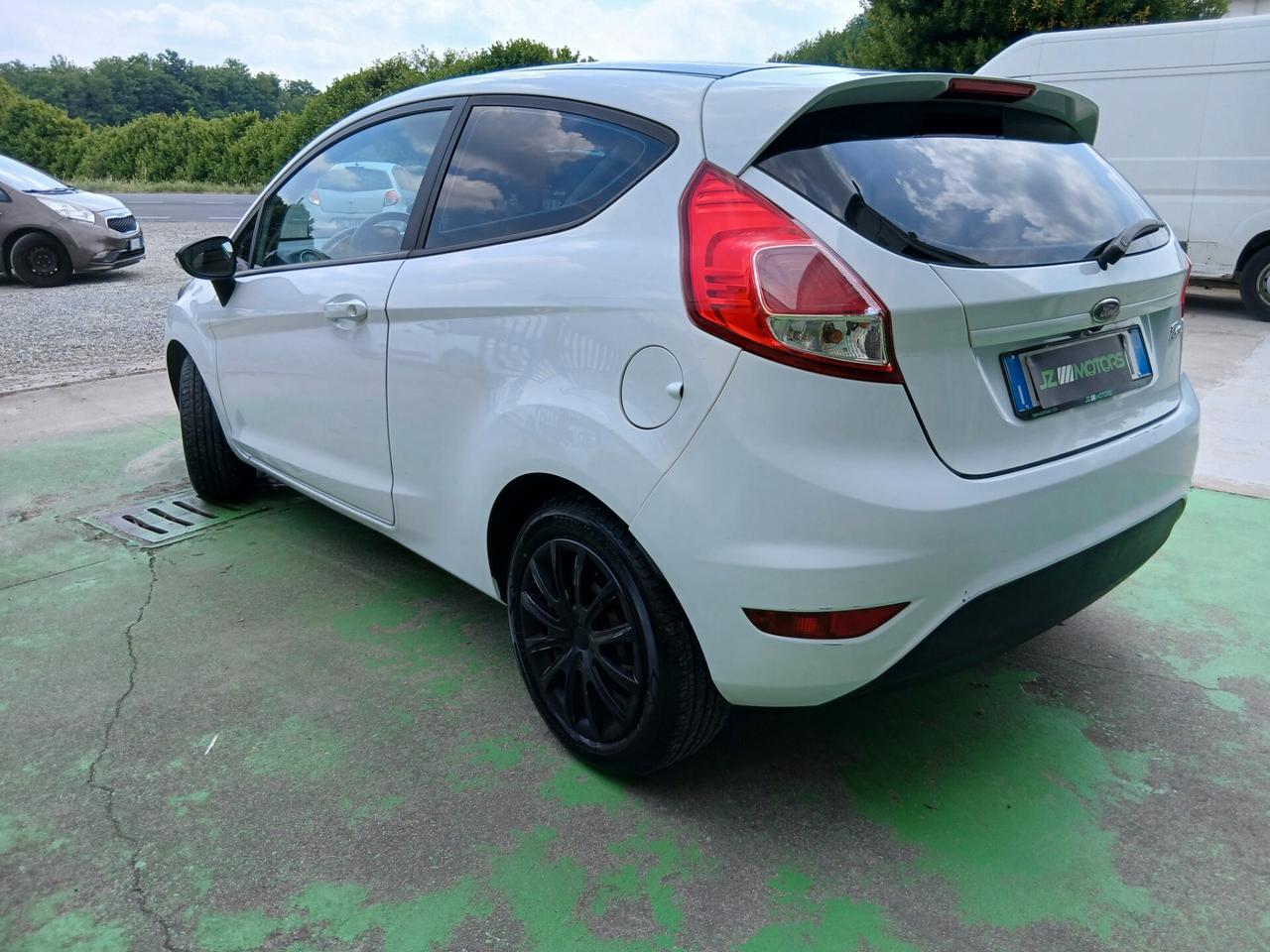 FORD FIESTA BICOLOR 1.4 GPL