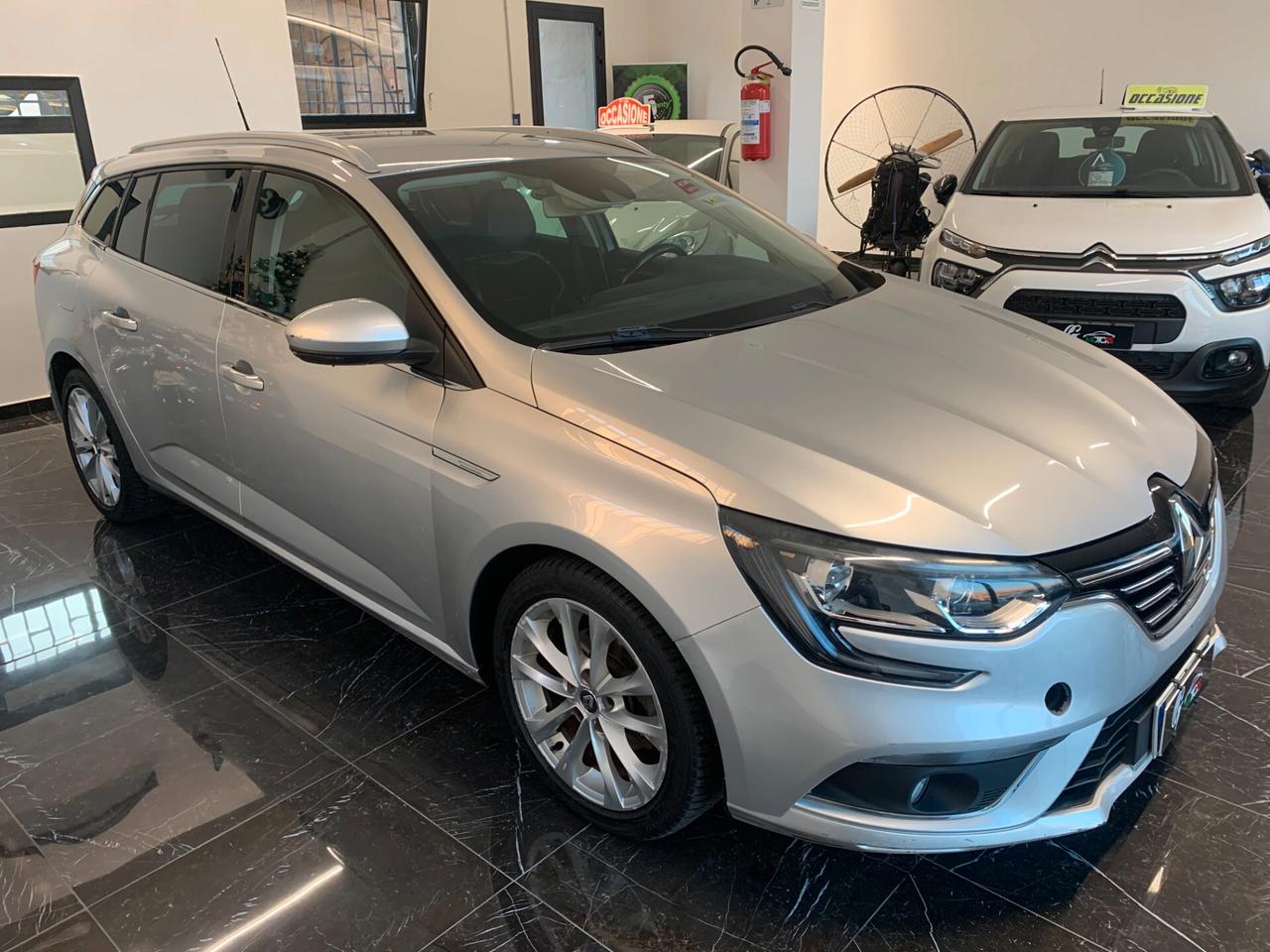Renault Megane dCi 110 CV GANCIO TRAINO